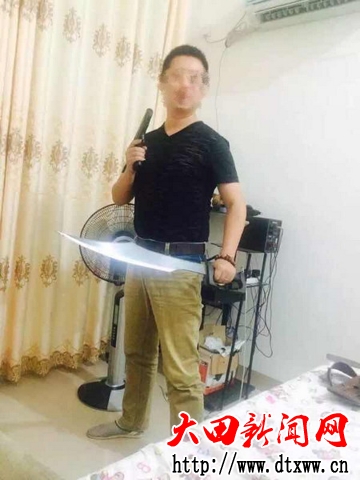 【警方提供】圖為李某在自己微信“朋友圈”曬圖.jpg