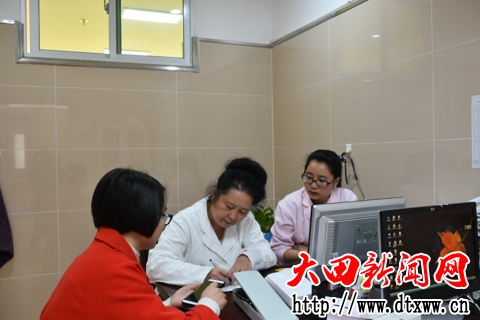 宋一一副院長看診.jpg