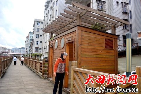 如意橋一側(cè)的生態(tài)公廁(1).jpg